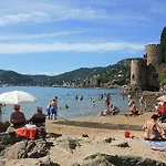 Отель De La Corniche D'or 3*