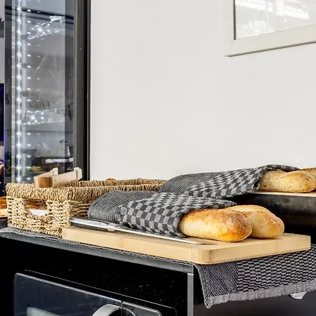 Boutique De La Corniche D'or Otel 3*