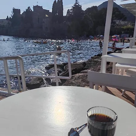 Boutique De La Corniche D'or 호텔 3*