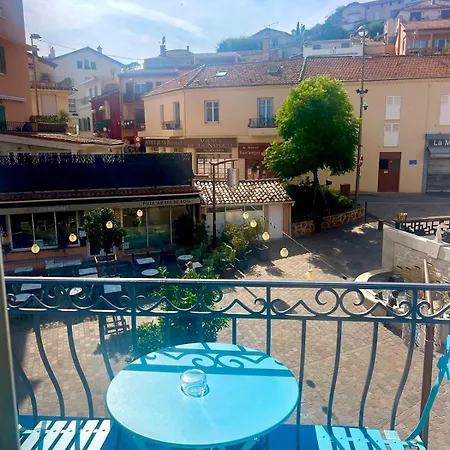 De La Corniche D'or Hotel
