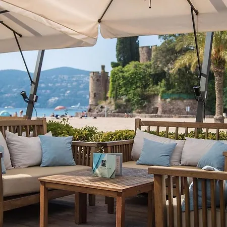 Boutique De La Corniche D'or 호텔 3*