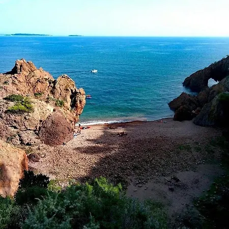 De La Corniche D'or 3*