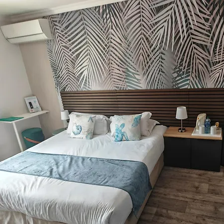 Boutique De La Corniche D'or 망들리유 라 나플