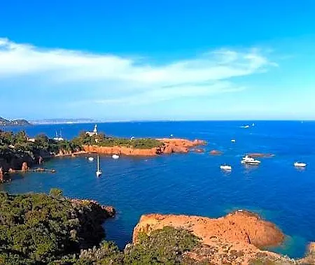 Boutique De La Corniche D'or 3*
