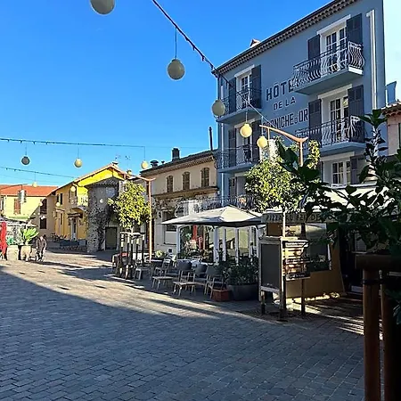 호텔 Boutique De La Corniche D'or