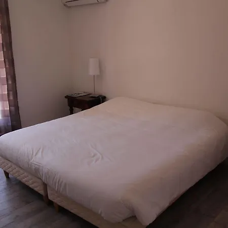 Hotel De La Corniche D'or 3*